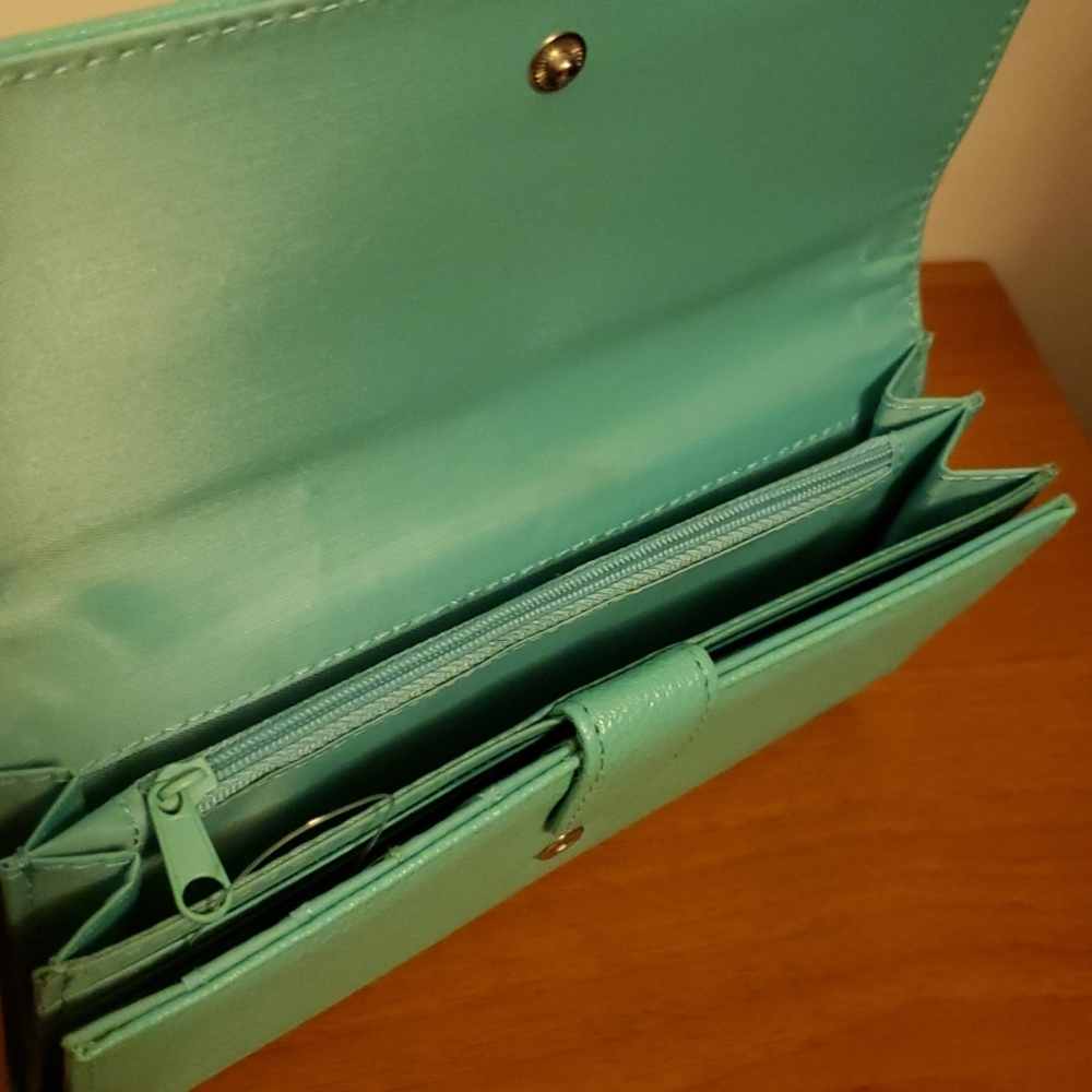 Wallet - Picture 3 of 3